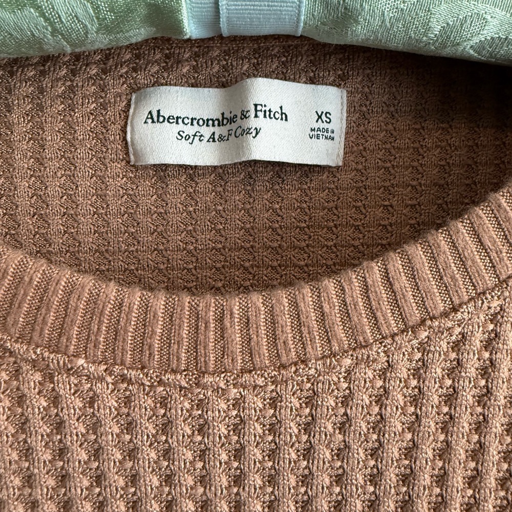 Abercrombie and fitch Waffle Knit Sweater - Picture 2 of 2